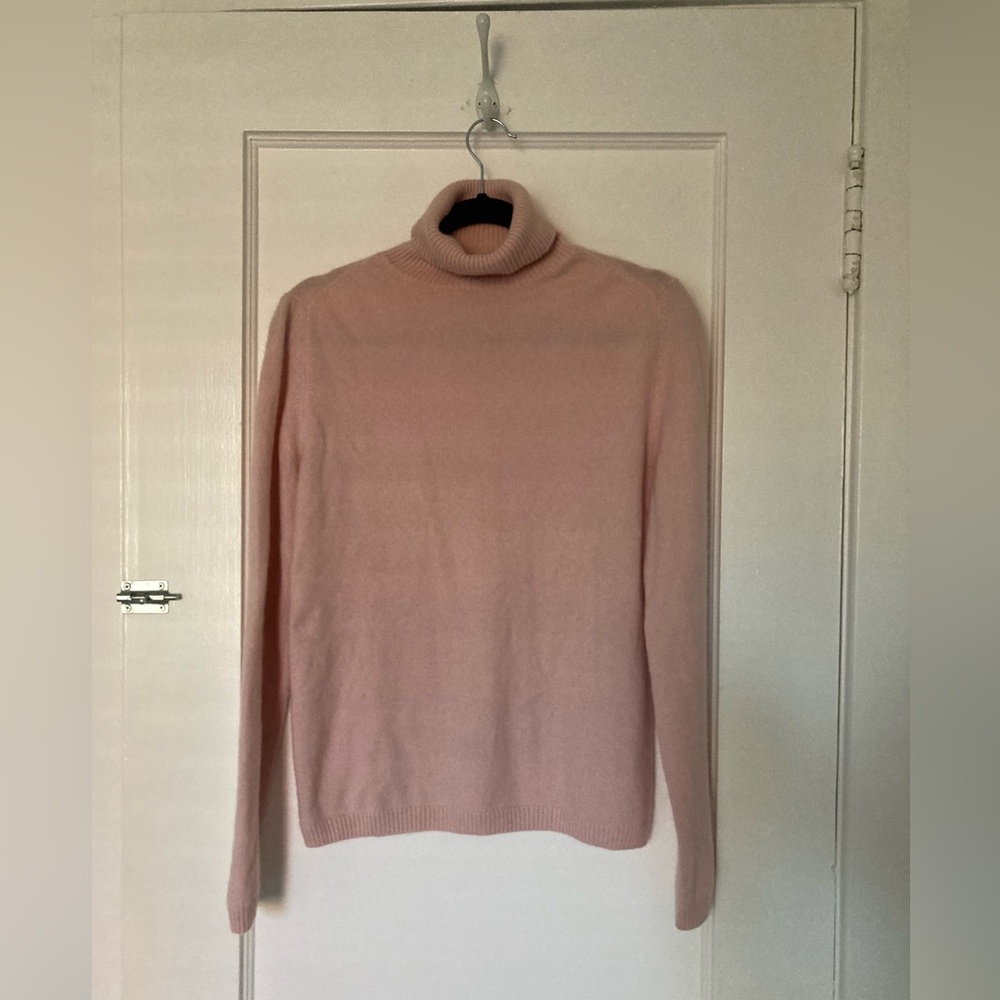Powder Pink Cashmere Turtleneck - Perfect Condition